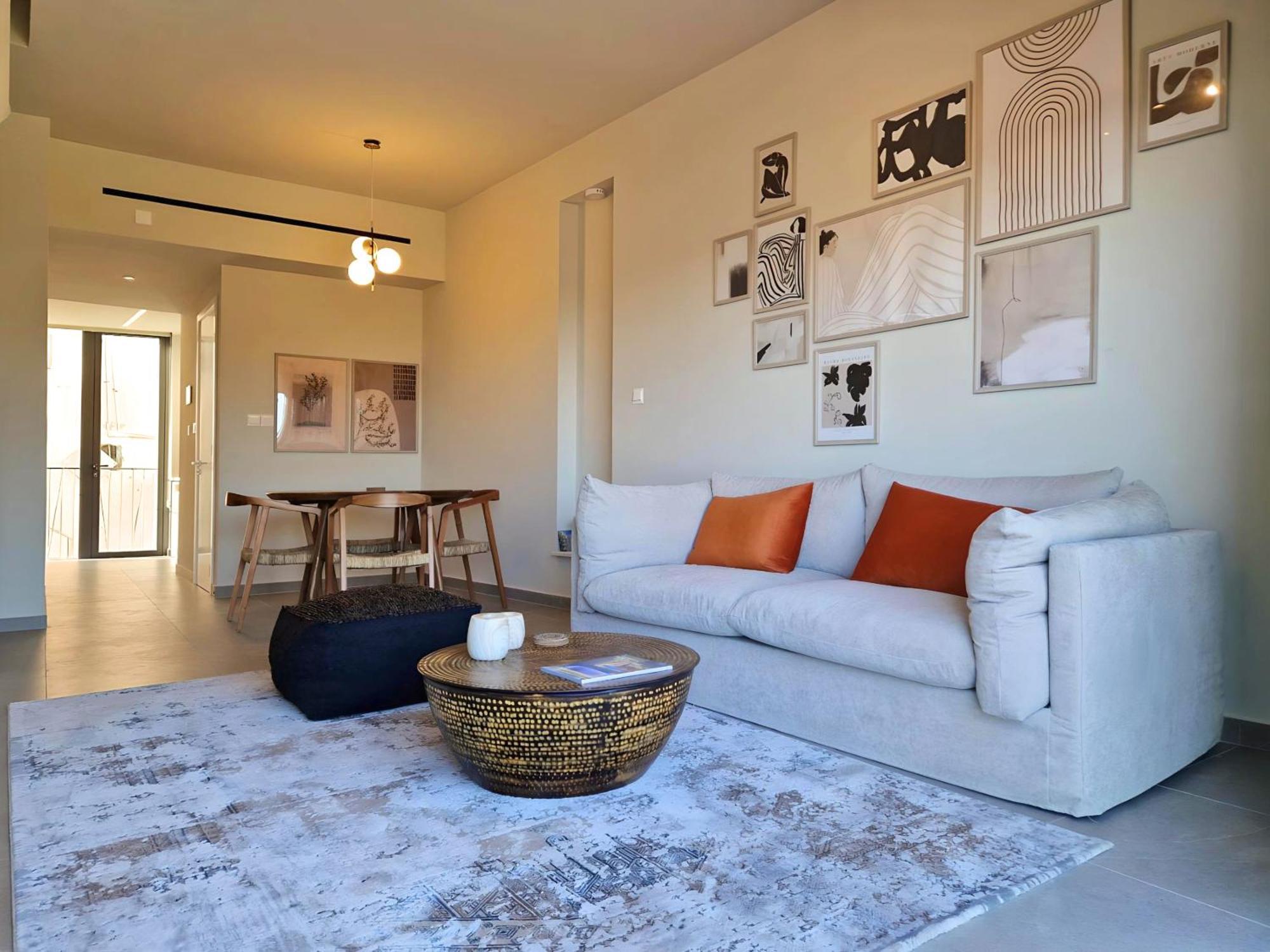 Aeon Residences - In The Heart Of Paphos Extérieur photo