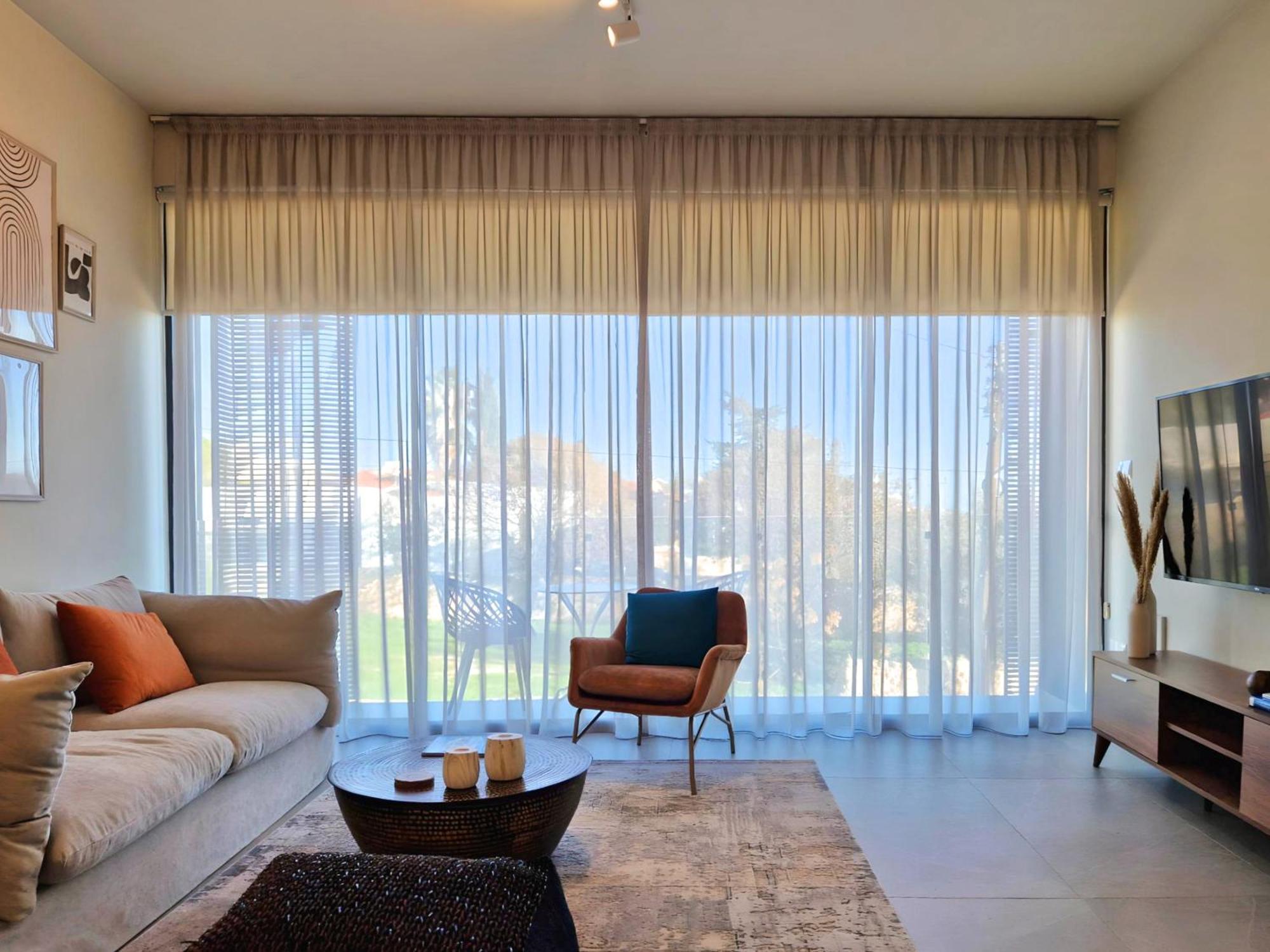 Aeon Residences - In The Heart Of Paphos Extérieur photo